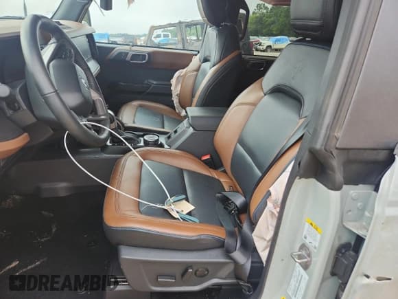 ✅ 2024 Ford Bronco Outer Banks • VIN: 1FMDE8BH0RLB52565 • Lot: 67554925. Listed on Copart with 18,525 mi. Free auction sales archive from the USA and detailed vehicle history report at DreamBid. Image 7.