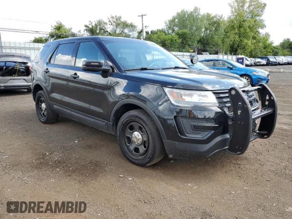 ✅ 2019 Ford Police Interceptor Utility • VIN: 1FM5K8AR2KGB44246 • Lot: 71107135. Wystawiony na Copart z przebiegiem 55 308 mil. Bezpłatny archiwum sprzedaży aukcyjnych z USA i szczegółowy raport historii pojazdu na DreamBid. Zdjęcie 4.