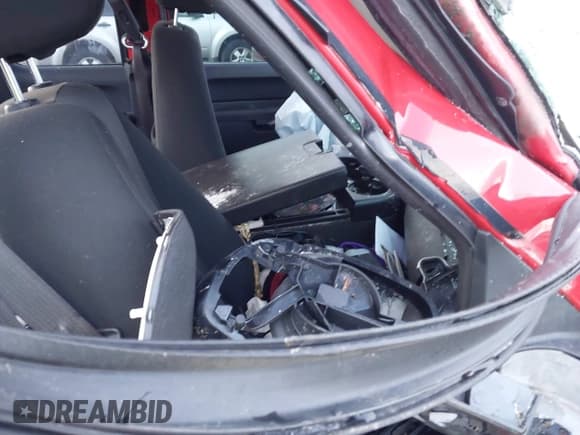 ✅ 2012 GMC Sierra 1500 SLE • VIN: 1GTR2VEA8CZ327861 • Lot: 43628710. Listed on IAAI with 110,801 mi. Free auction sales archive from the USA and detailed vehicle history report at DreamBid. Image 5.