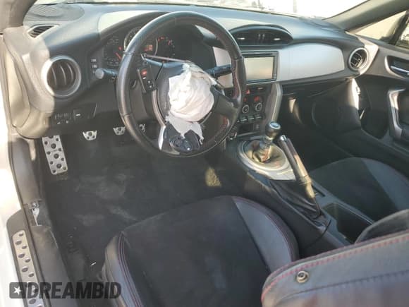 ✅ 2013 Subaru BRZ Limited • VIN: JF1ZCAC15D1604688 • Lot: 64725965. Listed on Copart with 132,879 mi. Free auction sales archive from the USA and detailed vehicle history report at DreamBid. Image 8.