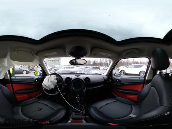 ✅ 2015 MINI Countryman S • VIN: WMWZC5C53FWP48053 • Lot: 43668067. Listed on IAAI with 129,672 mi. Free auction sales archive from the USA and detailed vehicle history report at DreamBid. Image 18.