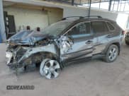 ✅ 2023 Toyota RAV4 Hybrid LE • VIN: 4T3LWRFV8PU105135 • Лот: 68382125. Опубликован ранее на Copart с пробегом 8 121 миль. Бесплатный доступ к архиву аукционных продаж из США и подробный отчёт об истории автомобиля на DreamBid. Изображение 1.