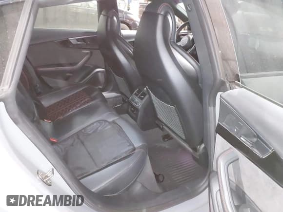 ✅ 2019 Audi RS 5 Sportback • VIN: WUABWCF59KA900990 • Lot: 43105092. Listed on IAAI with 71,658 mi. Free auction sales archive from the USA and detailed vehicle history report at DreamBid. Image 8.