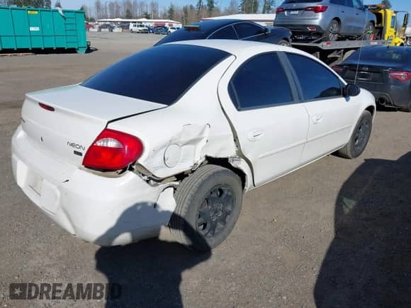 2004 Dodge Neon SXT с VIN 1B3ES56C34D601823, выставлен на аукционе IAAI как лот 41755978 с пробегом 209 042 миль миль и . История ставок и продаж доступна на DreamBid. Изображение 4.