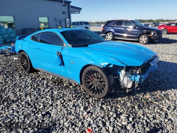 ✅ 2017 Ford Mustang V6 • VIN: 1FA6P8AM9H5311873 • Lot: 86727355. Listed on Copart with 86,010 mi. Free auction sales archive from the USA and detailed vehicle history report at DreamBid. Image 4.