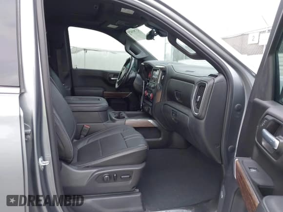 ✅ 2021 Chevrolet Silverado 1500 • VIN: 1GCPWFET4MZ174044 • Lot: 43781025. Listed on IAAI with 32,788 mi. Free auction sales archive from the USA and detailed vehicle history report at DreamBid. Image 5.