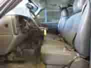 ✅ 2006 Chevrolet Silverado 1500 LS • VIN: 2GCEK19B861135914 • Lot: 75017414. Wystawiony na Copart z przebiegiem 183 185 mil mil. Skorzystaj z bezpłatnego archiwum sprzedaży aukcyjnych z USA i zobacz szczegółowy raport historii pojazdu na DreamBid. Zdjęcie 7.