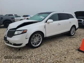 ✅ 2015 Lincoln MKT EcoBoost • VIN: 2LMHJ5AT6FBL01725 • Лот: 55765385. Опубликован ранее на Copart с пробегом 101 405 миль. Бесплатный доступ к архиву аукционных продаж из США и подробный отчёт об истории автомобиля на DreamBid. Изображение 1.