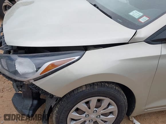 ✅ 2020 Hyundai Accent SE • VIN: 3KPC24A68LE099132 • Lot: 41923649. Wystawiony na IAAI z przebiegiem 100 098 mil. Bezpłatny archiwum sprzedaży aukcyjnych z USA i szczegółowy raport historii pojazdu na DreamBid. Zdjęcie 22.