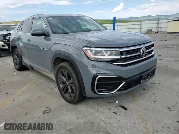 ✅ 2022 Volkswagen Atlas SEL R-Line • VIN: 1V2SE2CA0NC221239 • Lot: 60917025. Wystawiony na Copart z przebiegiem 72 574 mil. Bezpłatny archiwum sprzedaży aukcyjnych z USA i szczegółowy raport historii pojazdu na DreamBid. Zdjęcie 14.