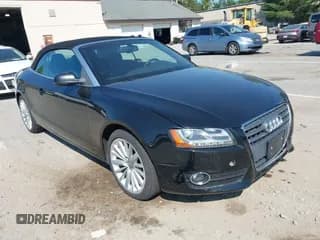 ✅ 2011 Audi A5 Premium Plus • VIN: WAULFAFH3BN019742 • Lot: 43214014. Wystawiony na IAAI z przebiegiem 177 733 mil. Bezpłatny archiwum sprzedaży aukcyjnych z USA i szczegółowy raport historii pojazdu na DreamBid. Zdjęcie 1.