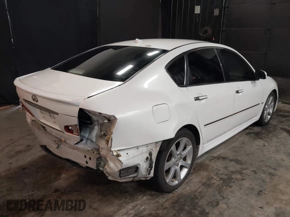 ✅ 2008 Infiniti M • VIN: JNKAY01EX8M606948 • Lot: 39426526. Listed on IAAI with 198,399 mi. Free auction sales archive from the USA and detailed vehicle history report at DreamBid. Image 4.