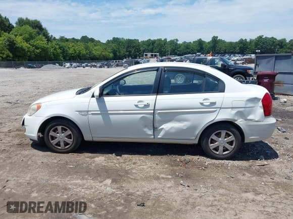 ✅ 2007 Hyundai Accent GLS • VIN: KMHCN46C87U143333 • Лот: 42596078. Опубликован ранее на IAAI с пробегом 114 413 миль. Бесплатный доступ к архиву аукционных продаж из США и подробный отчёт об истории автомобиля на DreamBid. Изображение 13.