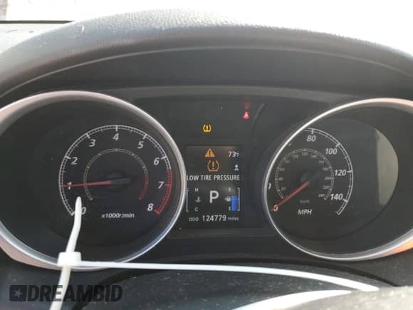 2011 Mitsubishi Outlander SE с VIN JA4AP4AUXBZ012898, выставлен на аукционе Copart как лот 86888155 с пробегом 124 779 миль миль и Списание • Salvage title. История ставок и продаж доступна на DreamBid. Изображение 9.