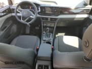 ✅ 2024 Volkswagen Taos SE Black • VIN: 3VVLX7B23RM121570 • Лот: 54199725. Опубликован ранее на Copart с пробегом 1 802 миль. Бесплатный доступ к архиву аукционных продаж из США и подробный отчёт об истории автомобиля на DreamBid. Изображение 8.