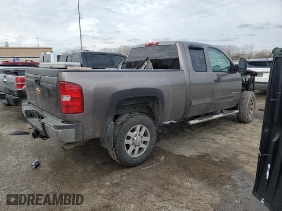 ✅ 2012 Chevrolet Silverado 2500HD LT • VIN: 1GC2KXCG9CZ243133 • Lot: 89163325. Wystawiony na Copart z przebiegiem 217 644 mil. Bezpłatny archiwum sprzedaży aukcyjnych z USA i szczegółowy raport historii pojazdu na DreamBid. Zdjęcie 3.