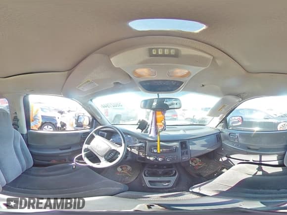 ✅ 2002 Dodge Dakota SLT • VIN: 1B7GL42X82S538802 • Lot: 58027844. Wystawiony na Copart z przebiegiem 121 254 mil. Bezpłatny archiwum sprzedaży aukcyjnych z USA i szczegółowy raport historii pojazdu na DreamBid. Zdjęcie 13.