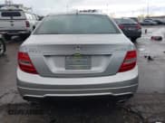 ✅ 2012 Mercedes-Benz C 300 Sport • VIN: WDDGF8BB9CR192390 • Lot: 43807856. Wystawiony na IAAI z przebiegiem 210 256 mil. Bezpłatny archiwum sprzedaży aukcyjnych z USA i szczegółowy raport historii pojazdu na DreamBid. Zdjęcie 16.