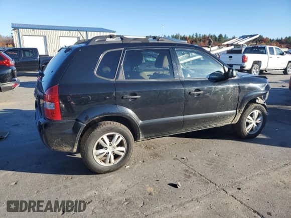 2009 Hyundai Tucson GLS z VIN KM8JM12BX9U937338, wystawiony jako Copart lot #77899924 z przebiegiem 131 781 mil mil oraz Szkoda całkowita • Salvage title. Historia ofert i sprzedaży dostępna na DreamBid. Obrazek 3.