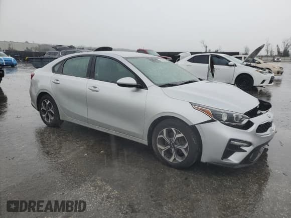 ✅ 2019 Kia Forte LXS • VIN: 3KPF24AD9KE028547 • Lot: 45870615. Listed on Copart with 75,353 mi. Free auction sales archive from the USA and detailed vehicle history report at DreamBid. Image 4.