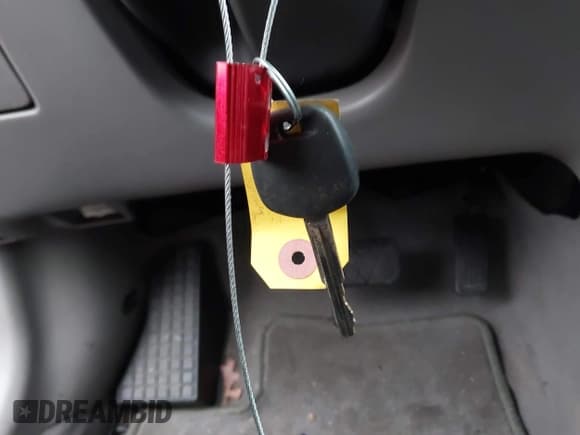 ✅ 2006 Toyota Corolla LE • VIN: JTDBR32E160063741 • Lot: 43805346. Wystawiony na IAAI z przebiegiem 96 298 mil. Bezpłatny archiwum sprzedaży aukcyjnych z USA i szczegółowy raport historii pojazdu na DreamBid. Zdjęcie 11.