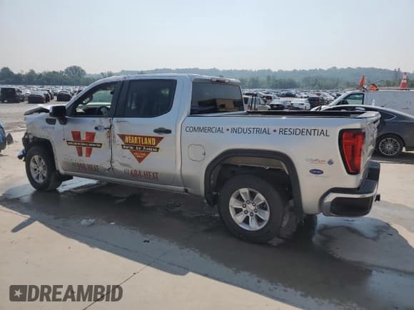 ✅ 2020 GMC Sierra 1500 • VIN: 3GTP8AEF4LG414991 • Лот: 64248105. Опубликован ранее на Copart с пробегом 119 693 миль. Бесплатный доступ к архиву аукционных продаж из США и подробный отчёт об истории автомобиля на DreamBid. Изображение 2.