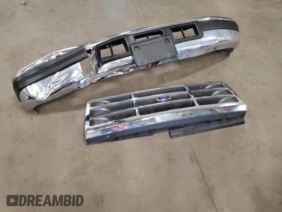 ✅ 1997 Ford F-250 • VIN: 1FTHX26G6VEA22433 • Lot: 82139055. Wystawiony na Copart z przebiegiem 108 838 mil. Bezpłatny archiwum sprzedaży aukcyjnych z USA i szczegółowy raport historii pojazdu na DreamBid. Zdjęcie 12.