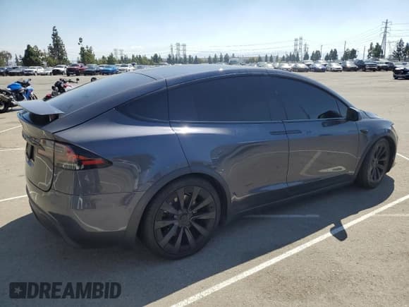 ✅ 2022 Tesla Model X • VIN: 7SAXCDE53NF337002 • Lot: 70912525. Wystawiony na Copart z przebiegiem Nie podano. Bezpłatny archiwum sprzedaży aukcyjnych z USA i szczegółowy raport historii pojazdu na DreamBid. Zdjęcie 3.