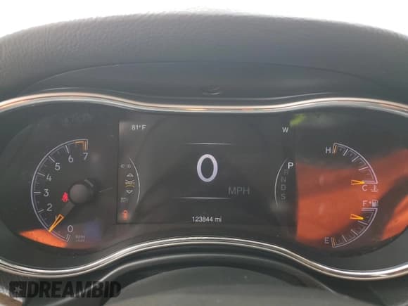 ✅ 2015 Jeep Grand Cherokee Limited • VIN: 1C4RJEBG4FC887895 • Lot: 91614125. Listed on Copart with 123,844 mi. Free auction sales archive from the USA and detailed vehicle history report at DreamBid. Image 9.