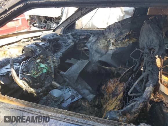 ✅ 2016 Hyundai Veloster • VIN: KMHTC6AD9GU268939 • Lot: 56867395. Wystawiony na Copart z przebiegiem Nie podano. Bezpłatny archiwum sprzedaży aukcyjnych z USA i szczegółowy raport historii pojazdu na DreamBid. Zdjęcie 7.