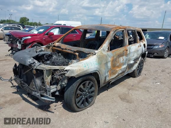 ✅ 2018 Jeep Grand Cherokee Altitude • VIN: 1C4RJFAG2JC206634 • Lot: 43133260. Listed on IAAI with Not provided. Free auction sales archive from the USA and detailed vehicle history report at DreamBid. Image 2.