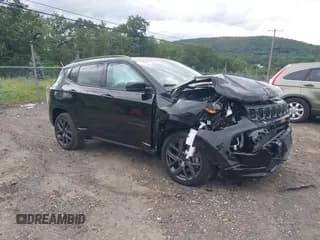 ✅ 2025 Jeep Compass Limited • VIN: 3C4NJDCN7ST502575 • Lot: 42774804. Wystawiony na IAAI z przebiegiem 1 232 mil. Bezpłatny archiwum sprzedaży aukcyjnych z USA i szczegółowy raport historii pojazdu na DreamBid. Zdjęcie 1.