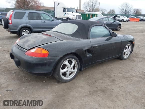 ✅ 1998 Porsche Boxster • VIN: WP0CA2986WU622246 • Лот: 41919294. Опубликован ранее на IAAI с пробегом 175 201 миль. Бесплатный доступ к архиву аукционных продаж из США и подробный отчёт об истории автомобиля на DreamBid. Изображение 4.