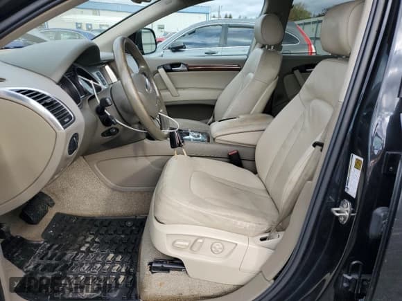 ✅ 2007 Audi Q7 Premium • VIN: WA1BV74L87D083939 • Lot: 90129595. Wystawiony na Copart z przebiegiem 144 717 mil. Bezpłatny archiwum sprzedaży aukcyjnych z USA i szczegółowy raport historii pojazdu na DreamBid. Zdjęcie 7.