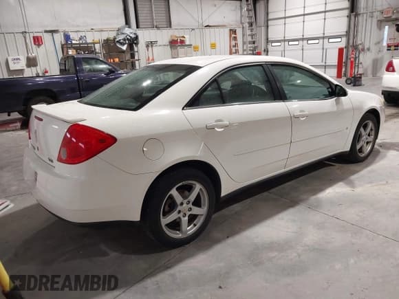 ✅ 2008 Pontiac G6 • VIN: 1G2ZG57N784151881 • Лот: 43774384. Опубликован ранее на IAAI с пробегом 191 064 миль. Бесплатный доступ к архиву аукционных продаж из США и подробный отчёт об истории автомобиля на DreamBid. Изображение 4.