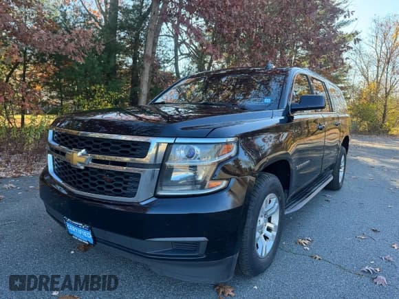 ✅ 2016 Chevrolet Suburban LT • VIN: 1GNSKHKC8GR433135 • Lot: 78522154. Wystawiony na Copart z przebiegiem 296 860 mil. Bezpłatny archiwum sprzedaży aukcyjnych z USA i szczegółowy raport historii pojazdu na DreamBid. Zdjęcie 2.