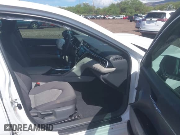 ✅ 2018 Toyota Camry LE • VIN: 4T1B11HK5JU015844 • Lot: 43075078. Listed on IAAI with 86,933 mi. Free auction sales archive from the USA and detailed vehicle history report at DreamBid. Image 5.