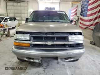 2004 Chevrolet Blazer LS z VIN 1GNDT13X84K112313, wystawiony jako Copart lot #62817553 z przebiegiem 156 427 mil mil oraz Szkoda całkowita • Salvage title. Historia ofert i sprzedaży dostępna na DreamBid. Obrazek 5.