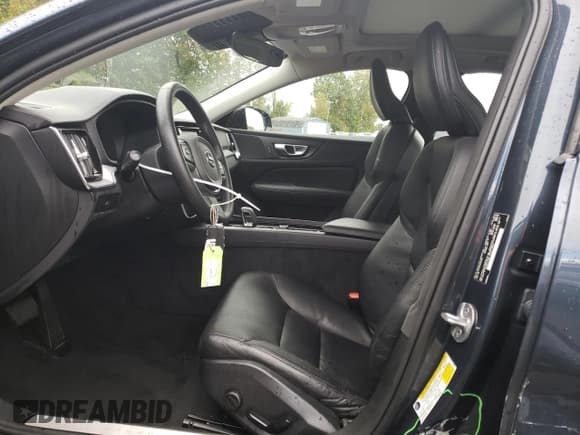 ✅ 2024 Volvo S60 Core Dark Theme • VIN: 7JRL12TK8RG294904 • Lot: 85921915. Listed on Copart with 47,867 mi. Free auction sales archive from the USA and detailed vehicle history report at DreamBid. Image 7.