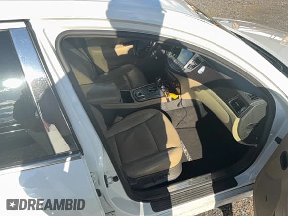 ✅ 2012 Hyundai Genesis 3.8L • VIN: KMHGC4DDXCU173141 • Лот: 93089185. Опубликован ранее на Copart с пробегом 130 293 миль. Бесплатный доступ к архиву аукционных продаж из США и подробный отчёт об истории автомобиля на DreamBid. Изображение 5.