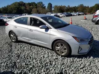 2019 Hyundai Elantra Limited с VIN KMHD84LF6KU812945, выставлен на аукционе Copart как лот 82548735 с пробегом 104 127 миль миль и Списание • Salvage title. История ставок и продаж доступна на DreamBid. Изображение 4.