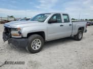 ✅ 2018 Chevrolet Silverado 1500 LS • VIN: 1GCRCNEH0JZ287301 • Лот: 61729555. Опубликован ранее на Copart с пробегом 208 002 миль. Бесплатный доступ к архиву аукционных продаж из США и подробный отчёт об истории автомобиля на DreamBid. Изображение 1.