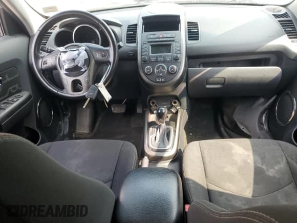 ✅ 2013 Kia Soul + • VIN: KNDJT2A63D7511595 • Lot: 67109945. Wystawiony na Copart z przebiegiem Nie podano. Bezpłatny archiwum sprzedaży aukcyjnych z USA i szczegółowy raport historii pojazdu na DreamBid. Zdjęcie 8.