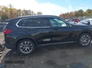 ✅ 2019 BMW X5 xDrive40i • VIN: 5UXCR6C50KLL09044 • Lot: 43562307. Wystawiony na IAAI z przebiegiem 84 568 mil. Bezpłatny archiwum sprzedaży aukcyjnych z USA i szczegółowy raport historii pojazdu na DreamBid. Zdjęcie 14.