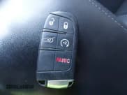 ✅ 2020 Jeep Grand Cherokee Limited • VIN: 1C4RJFBG8LC287799 • Лот: 43168262. Опубликован ранее на IAAI с пробегом 29 860 миль. Бесплатный доступ к архиву аукционных продаж из США и подробный отчёт об истории автомобиля на DreamBid. Изображение 11.