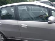 ✅ 2013 Honda Fit • VIN: JHMGE8G38DC007960 • Lot: 42619224. Wystawiony na IAAI z przebiegiem 29 675 mil. Bezpłatny archiwum sprzedaży aukcyjnych z USA i szczegółowy raport historii pojazdu na DreamBid. Zdjęcie 13.