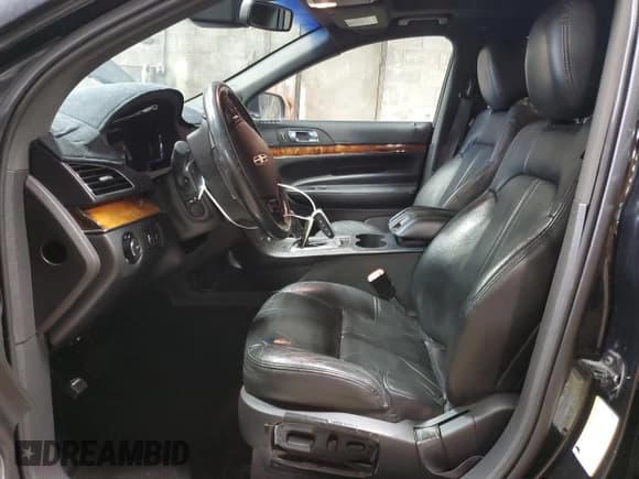 ✅ 2014 Lincoln MKT • VIN: 2LMHJ5NKXEBL51303 • Lot: 51389915. Wystawiony na Copart z przebiegiem 203 497 mil. Bezpłatny archiwum sprzedaży aukcyjnych z USA i szczegółowy raport historii pojazdu na DreamBid. Zdjęcie 7.