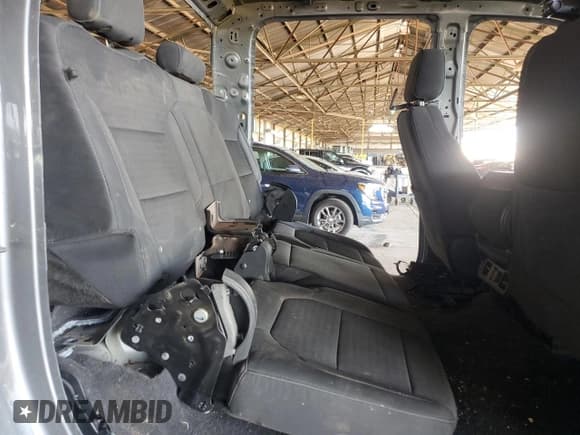 ✅ 2020 Chevrolet Silverado 1500 LT Trail Boss • VIN: 3GCPYFED4LG299952 • Lot: 71390584. Wystawiony na Copart z przebiegiem 75 823 mil. Bezpłatny archiwum sprzedaży aukcyjnych z USA i szczegółowy raport historii pojazdu na DreamBid. Zdjęcie 10.