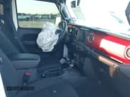 ✅ 2022 Jeep Wrangler Unlimited Rubicon • VIN: 1C4HJXFN4NW123803 • Lot: 40994742. Listed on IAAI with 36,156 mi. Free auction sales archive from the USA and detailed vehicle history report at DreamBid. Image 5.