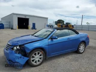 ✅ 2008 Chrysler Sebring Touring • VIN: 1C3LC55R88N129065 • Лот: 69931795. Опубликован ранее на Copart с пробегом 142 388 миль. Бесплатный доступ к архиву аукционных продаж из США и подробный отчёт об истории автомобиля на DreamBid. Изображение 1.